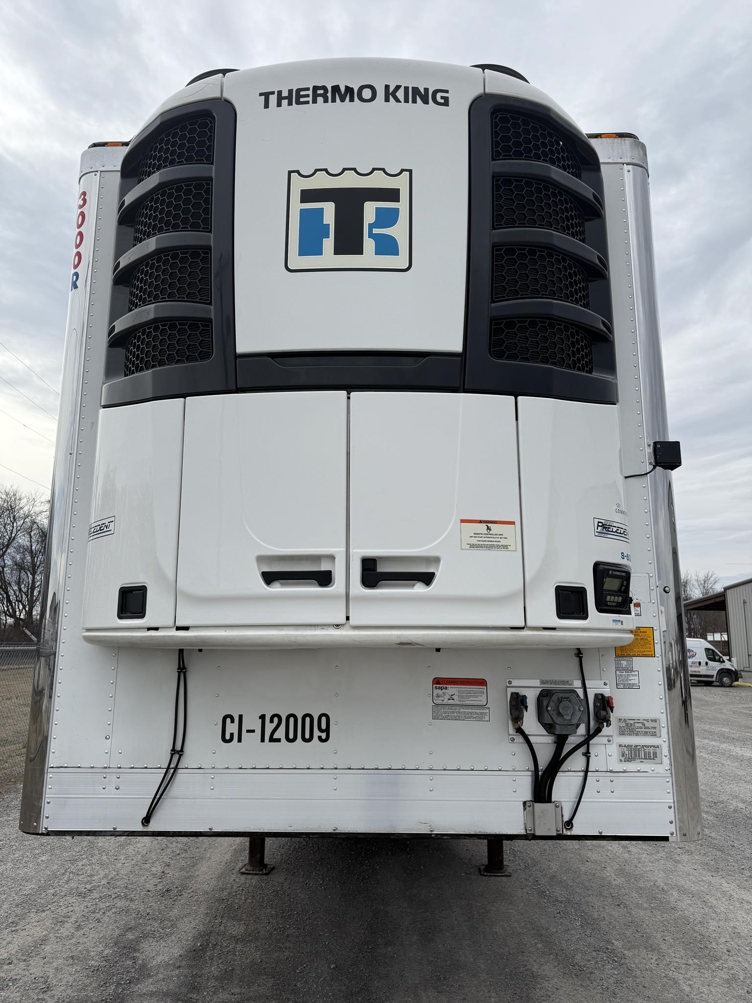 2022 UTILITY 3000R - image 2 of 6